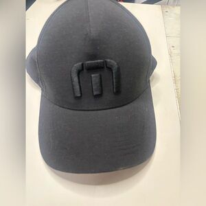 Travis Mathew Bahamas Tech Hat Mens Black Snapback Adjustable Logo Golf